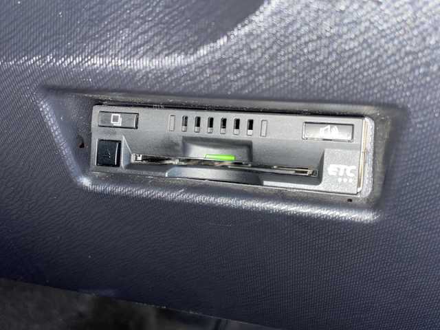 トヨタ アクア G G’s 新潟県 2016(平28)年 9.8万km グレーメタリック 純正ナビ(NSCP-W64)/(AM/FM/CD/DVD/SD/Bluetooth)/トヨタセーフティセンス/・プリクラッシュセーフティ/・レーンディパーチャーアラート/・オートマチックハイビーム/クルーズコントロール/バックカメラ/LEDヘッドライト/オートライト/ハーフレザーシート/純正17インチアルミホイール/純正ビルトインETC/リモコンキー/スペアキー×1/取扱説明書/保証書