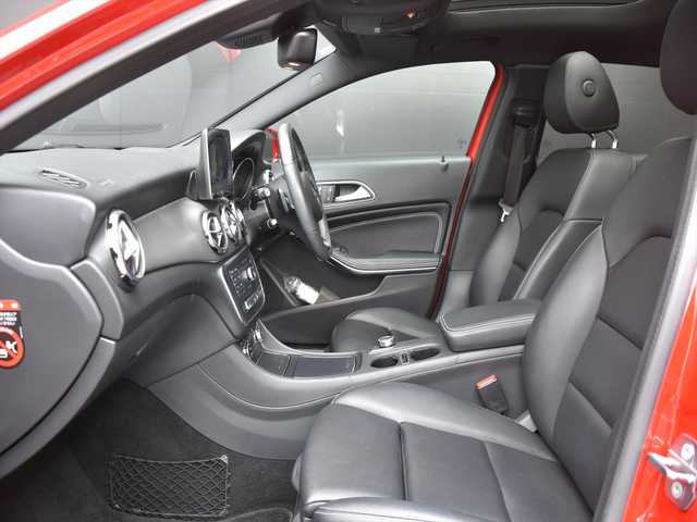 メルセデス・ベンツ ＧＬＡ１８０ 和歌山県 2018(平30)年 5.2万km ジュピターレッド パノラマSR /プレミアムパッケージ /ベーシックパッケージ /ARTICOレザー /harman/kardon /純ナビ /Bカメラ /TV /CarPlay /オートテールゲート /レーダーセーフティ /パワーシート /シートヒーター /ダイナミックセレクト /キーレスゴー /LED /ETC