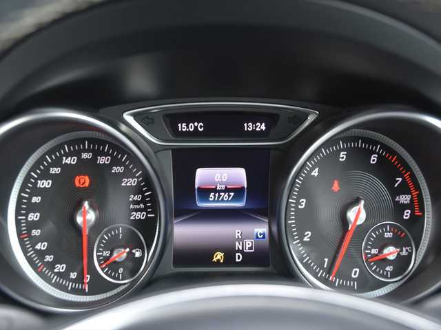 メルセデス・ベンツ ＧＬＡ１８０ 和歌山県 2018(平30)年 5.2万km ジュピターレッド パノラマSR /プレミアムパッケージ /ベーシックパッケージ /ARTICOレザー /harman/kardon /純ナビ /Bカメラ /TV /CarPlay /オートテールゲート /レーダーセーフティ /パワーシート /シートヒーター /ダイナミックセレクト /キーレスゴー /LED /ETC