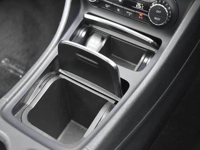 メルセデス・ベンツ ＧＬＡ１８０ 和歌山県 2018(平30)年 5.2万km ジュピターレッド パノラマSR /プレミアムパッケージ /ベーシックパッケージ /ARTICOレザー /harman/kardon /純ナビ /Bカメラ /TV /CarPlay /オートテールゲート /レーダーセーフティ /パワーシート /シートヒーター /ダイナミックセレクト /キーレスゴー /LED /ETC