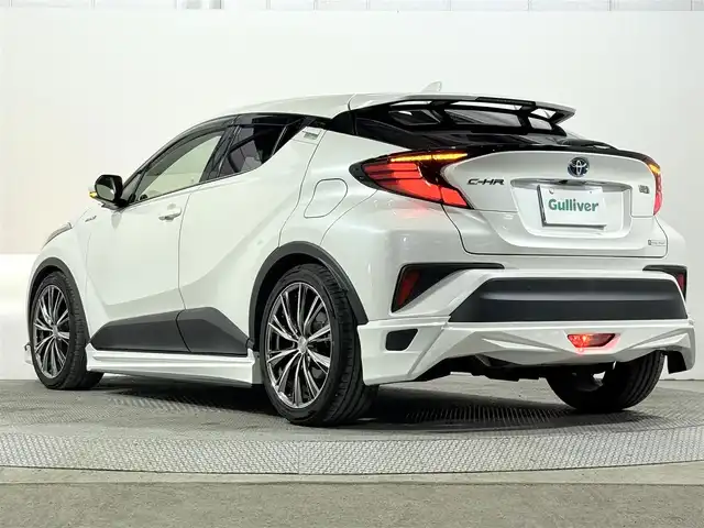 トヨタ Ｃ－ＨＲ G 大阪府 2019(令1)年 4.1万km ホワイトパールクリスタルシャイン TRDエアロ weds19incAW 純正8incDAナビ 360カメラ ハーフレザー シートヒーター レーダークルコン 衝突軽減ブレーキ レーンアシスト ブラインドSM スマートキープッシュスタート ETC