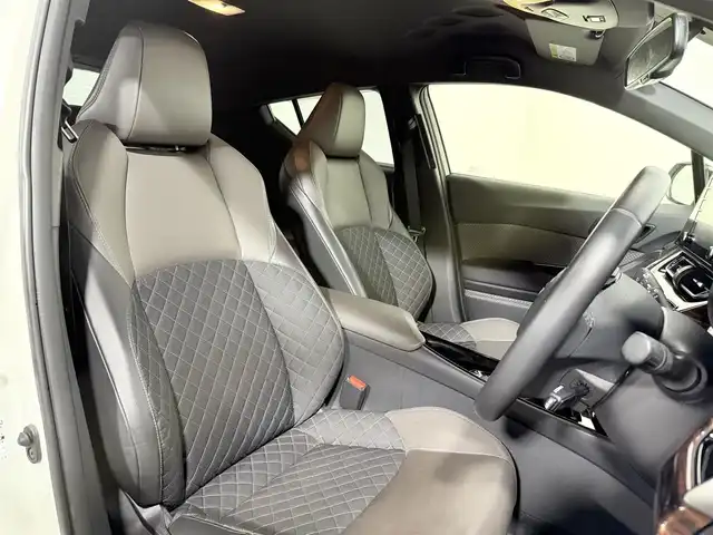 トヨタ Ｃ－ＨＲ G 大阪府 2019(令1)年 4.1万km ホワイトパールクリスタルシャイン TRDエアロ weds19incAW 純正8incDAナビ 360カメラ ハーフレザー シートヒーター レーダークルコン 衝突軽減ブレーキ レーンアシスト ブラインドSM スマートキープッシュスタート ETC