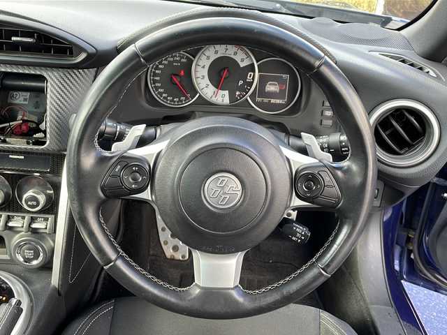 トヨタ ８６ GT 青森県 2017(平29)年 8.1万km 青Ｍ ・プッシュスタート/・スマートキー/・BBSアルミ/・パドルシフト/・LEDヘッドライト/・クルーズコントロール/・純正AW積込/・保証書あり