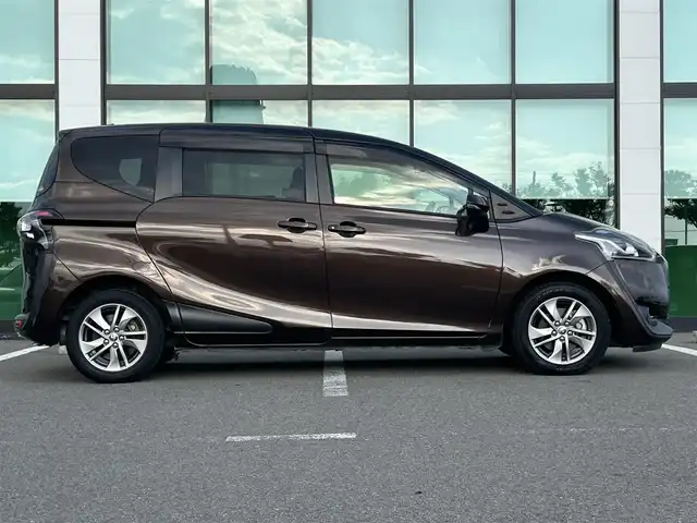 トヨタ シエンタ X 和歌山県 2016(平28)年 7.2万km ヴィンテージブラウンパールクリスタルシャイン 純正7インチナビ/フルセグTV/Bluetooth/CD/DVD/SD/バックカメラ/ビルトインETC/ドライブレコーダー/左側パワースライド/ステアリングスイッチ/前席シートヒーター/アイドリングストップ/LEDヘッドライト/フォグランプ/オートライト/エアコンディショナー/電格ミラー/プッシュスタート/スマートキー/スペアキー