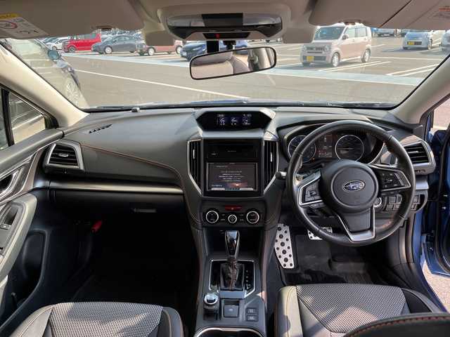 スバル ＸＶ ハイブリッド アドバンス 愛知県 2018(平30)年 4.3万km クォーツブルーP 純正ナビ/レーダークルーズコントロール/バックカメラ/パワーシート/コーナーセンサー/ＳＴＩアルミホイール/ブラインドスポットモニター/LEDヘッドライト/パドルシフト/オートライト/ドライブレコーダー/ETC/衝突軽減システム/フルセグ/CD DVD/Bluetooth/ステアリングスイッチ/スマートキー/プッシュスタート