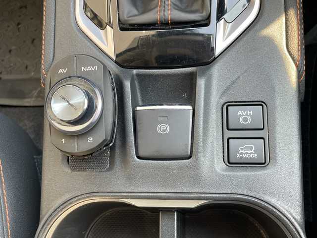 スバル ＸＶ ハイブリッド アドバンス 愛知県 2018(平30)年 4.3万km クォーツブルーP 純正ナビ/レーダークルーズコントロール/バックカメラ/パワーシート/コーナーセンサー/ＳＴＩアルミホイール/ブラインドスポットモニター/LEDヘッドライト/パドルシフト/オートライト/ドライブレコーダー/ETC/衝突軽減システム/フルセグ/CD DVD/Bluetooth/ステアリングスイッチ/スマートキー/プッシュスタート