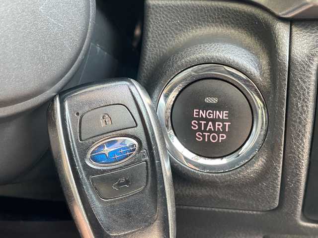 スバル ＸＶ ハイブリッド アドバンス 愛知県 2018(平30)年 4.3万km クォーツブルーP 純正ナビ/レーダークルーズコントロール/バックカメラ/パワーシート/コーナーセンサー/ＳＴＩアルミホイール/ブラインドスポットモニター/LEDヘッドライト/パドルシフト/オートライト/ドライブレコーダー/ETC/衝突軽減システム/フルセグ/CD DVD/Bluetooth/ステアリングスイッチ/スマートキー/プッシュスタート