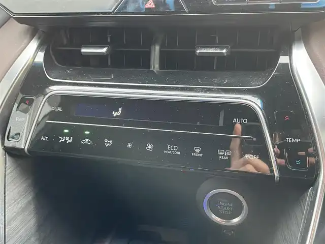 トヨタ ハリアー Z レザーパッケージ 滋賀県 2023(令5)年 2.9万km プレシャスブラックパール モデリスタエアロ/純正１２．３ディスプレイオーディオ/ＪＢＬサウンド/デジタルインナーミラー/レザーシート/パワーシート/シートベンチレーション/シートヒーター/ＢＳＭ/パワーバックドア/ステアリングヒーター/ヘッドアップディスプレイ/純正１９AW/置くだけ充電/追従クルーズコントロール/ETC2.0