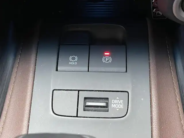 トヨタ ハリアー Z レザーパッケージ 滋賀県 2023(令5)年 2.9万km プレシャスブラックパール モデリスタエアロ/純正１２．３ディスプレイオーディオ/ＪＢＬサウンド/デジタルインナーミラー/レザーシート/パワーシート/シートベンチレーション/シートヒーター/ＢＳＭ/パワーバックドア/ステアリングヒーター/ヘッドアップディスプレイ/純正１９AW/置くだけ充電/追従クルーズコントロール/ETC2.0