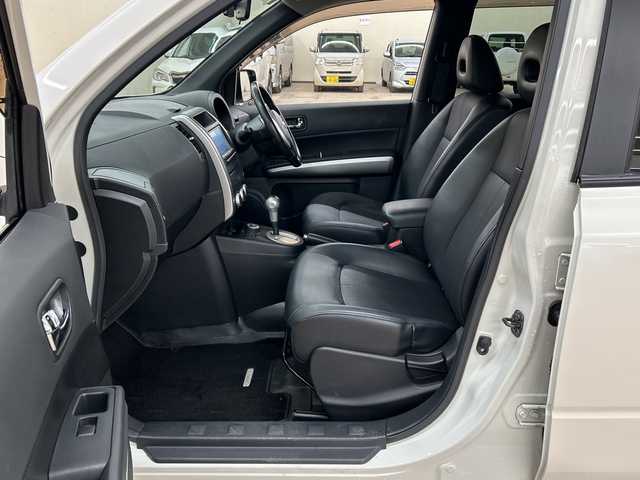 日産 エクストレイル 20X 道央・札幌 2010(平22)年 8万km ブリリアントホワイトパール ４ＷＤ//純正ナビ//フルセグテレビ//バックカメラ//ドアバイザー//ETC//冬タイヤ付き//ＨＩＤヘッドライト