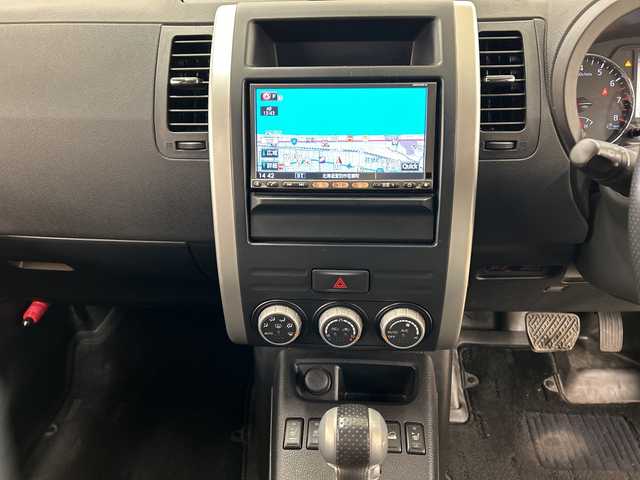 日産 エクストレイル 20X 道央・札幌 2010(平22)年 8万km ブリリアントホワイトパール ４ＷＤ//純正ナビ//フルセグテレビ//バックカメラ//ドアバイザー//ETC//冬タイヤ付き//ＨＩＤヘッドライト