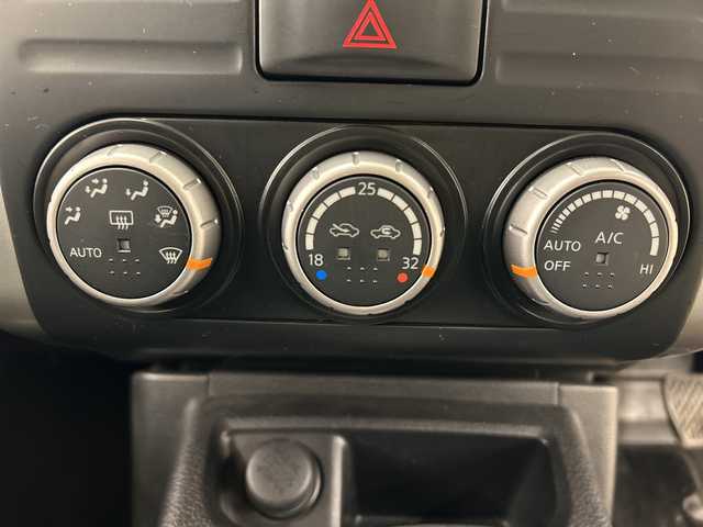 日産 エクストレイル 20X 道央・札幌 2010(平22)年 8万km ブリリアントホワイトパール ４ＷＤ//純正ナビ//フルセグテレビ//バックカメラ//ドアバイザー//ETC//冬タイヤ付き//ＨＩＤヘッドライト