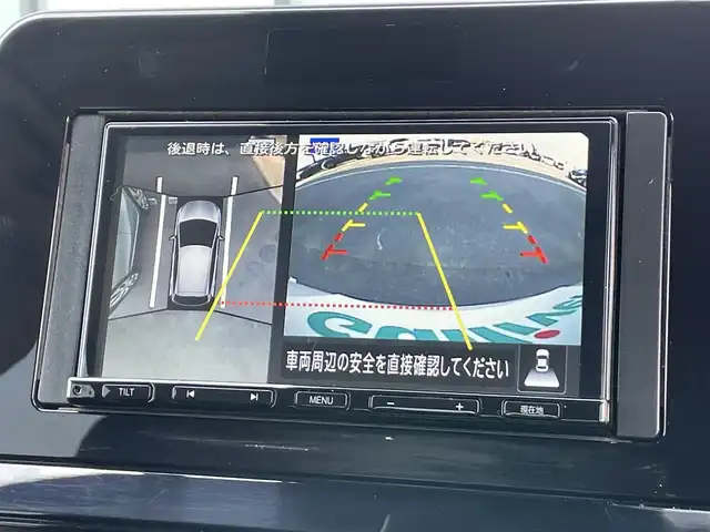 日産 ノート S 香川県 2022(令4)年 8.7万km ピュアホワイトパール 安全装備/・インテリジェント エマージェンシーブレーキ（自動ブレーキ）/・踏み間違い衝突防止アシスト（前進時・後退時）/・インテリジェントFCW（前方衝突予測警報）/・インテリジェントLI（車線逸脱防止支援システム）/・ LDW（車線逸脱警報）/・インテリジェントDA（ふらつき警報）/・標識検知機能/・ハイビームアシスト/・ABS（アンチロックブレーキシステム）/・VDC（ビークルダイナミクスコントロール、横滑り防止装置） /社外7型メモリナビ/全方位カメラ/アラウンドビューモニター/デジタルインナーミラー/前後コーナーセンサー/アイドリングストップ/レベライザーヘッドライト/電動格納ミラー/プッシュスタート/スマートキー