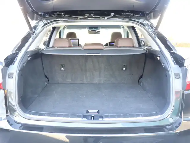 レクサス ＲＸ 200t バージョンL 神奈川県 2017(平29)年 5.5万km グラファイトブラックガラスフレーク 純正ナビ/フルセグテレビ/バックカメラ/リアエンターテイメント/レーダークルーズ/レザーシート/シートヒーター/エアーシート/ステアリングヒーター/パワーバックドア/プッシュスタート/ETC２．０/LEDヘッドライト/取説/ナビ説