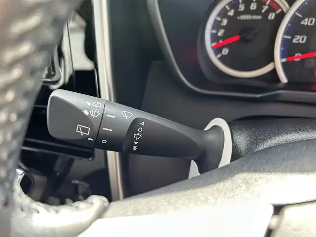 ダイハツ トール 福岡県 2017(平29)年 3.8万km ゴールド プッシュスタート/両側パワースライドドア/パワーステアリング/アイドリングストップ/クルーズコントロール/純正アルミホイール/フロント純正エアロパーツ