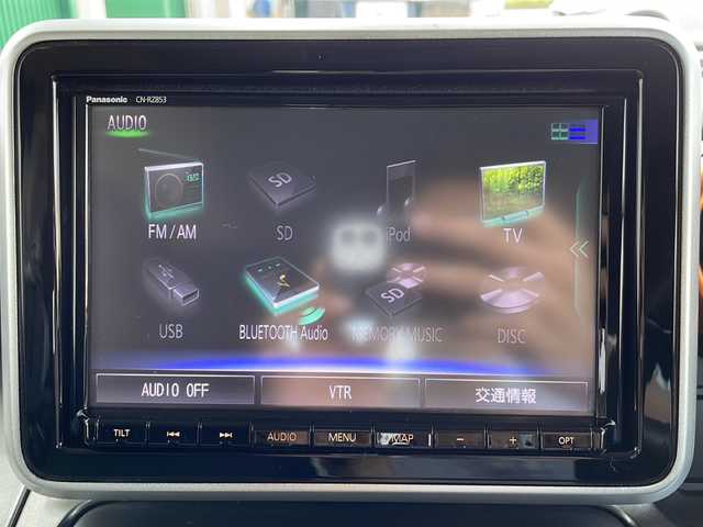 スズキ スペーシア ギア HYBRID XZ 岐阜県 2020(令2)年 3.8万km ツールグリーンパールメタリック/ガンメタリック2トーンルーフ 純正SDナビ(CN-RZ833)/【フルセグTV/CD/DVD/SD/Bluetooth】/両側パワースライドドア/衝突被害軽減ブレーキ/レーンキープアシスト/車両接近通報装置/コーナーセンサー/前席シートヒーター/オートLEDライト/オートマチックハイビーム/ETC/横滑り防止装置/盗難防止装置/アイドリングストップ/プッシュスタート/スマートキー/純正フロアマット/ベンチシート