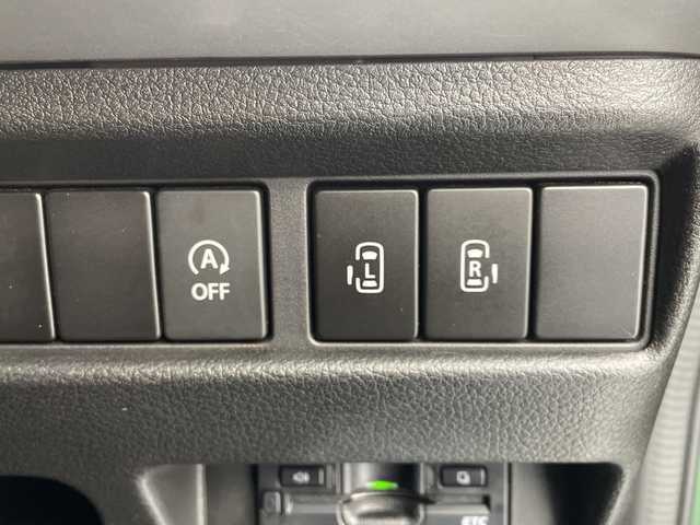 スズキ スペーシア ギア HYBRID XZ 愛知県 2020(令2)年 3.8万km ツールグリーンパールメタリック/ガンメタリック2トーンルーフ 純正SDナビ(CN-RZ833)/【フルセグTV/CD/DVD/SD/Bluetooth】/両側パワースライドドア/衝突被害軽減ブレーキ/レーンキープアシスト/車両接近通報装置/コーナーセンサー/前席シートヒーター/オートLEDライト/オートマチックハイビーム/ETC/横滑り防止装置/盗難防止装置/アイドリングストップ/プッシュスタート/スマートキー/純正フロアマット/ベンチシート/ルーフレール/ルーフキャリア