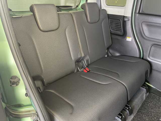 スズキ スペーシア ギア HYBRID XZ 愛知県 2020(令2)年 3.8万km ツールグリーンパールメタリック/ガンメタリック2トーンルーフ 純正SDナビ(CN-RZ833)/【フルセグTV/CD/DVD/SD/Bluetooth】/両側パワースライドドア/衝突被害軽減ブレーキ/レーンキープアシスト/車両接近通報装置/コーナーセンサー/前席シートヒーター/オートLEDライト/オートマチックハイビーム/ETC/横滑り防止装置/盗難防止装置/アイドリングストップ/プッシュスタート/スマートキー/純正フロアマット/ベンチシート/ルーフレール/ルーフキャリア