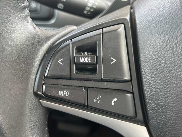 スズキ スペーシア ギア HYBRID XZターボ 大分県 2019(令1)年 6.6万km ピュアホワイトP 純正ナビ/Bluetooth接続可、フルセグTV、CD、DVD再生機能有/ドライブレコーダー/ビルトインETC/バックカメラ/両側パワースライド/シートヒーター/クルーズコントロール/パドルシフト/MTモード付AT/レーンキープアシスト/コーナーセンサー前後/横滑り防止装置/オートライト/衝突被害軽減システム/盗難防止装置/ルーフレール/純正フロアマット/純正アルミホイール/WAC/アイドリングストップ/LEDヘッドライト/Wエアバッグ/スマートキー