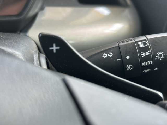 スズキ スペーシア ギア HYBRID XZターボ 大分県 2019(令1)年 6.6万km ピュアホワイトP 純正ナビ/Bluetooth接続可、フルセグTV、CD、DVD再生機能有/ドライブレコーダー/ビルトインETC/バックカメラ/両側パワースライド/シートヒーター/クルーズコントロール/パドルシフト/MTモード付AT/レーンキープアシスト/コーナーセンサー前後/横滑り防止装置/オートライト/衝突被害軽減システム/盗難防止装置/ルーフレール/純正フロアマット/純正アルミホイール/WAC/アイドリングストップ/LEDヘッドライト/Wエアバッグ/スマートキー