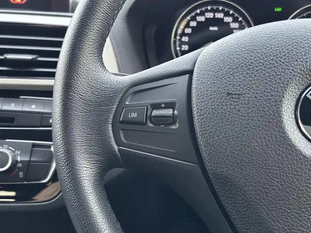 ＢＭＷ １１８ｉ 山梨県 2018(平30)年 1.7万km アルピンホワイトⅢ 純正HDDナビ/バックカメラ/Bluetooth/純正16インチAW/オートライト/LEDヘッライト/ETC/ミュージックサーバー/ミュージックプレイヤー接続/保証書/取扱説明書