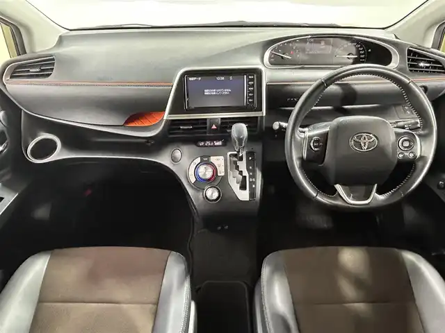 トヨタ シエンタ G クエロ 大阪府 2021(令3)年 2.1万km ベージュ 純正ナビ(フルセグ/CD再生/Bluetooth) 360カメラ ETC 両側パワースライドドア 衝突軽減 クリアランスソナー トヨタセーフティセンス 前後ドラレコ ハーフレザー