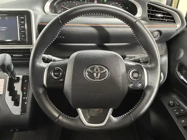 トヨタ シエンタ G クエロ 大阪府 2021(令3)年 2.1万km ベージュ 純正ナビ(フルセグ/CD再生/Bluetooth) 360カメラ ETC 両側パワースライドドア 衝突軽減 クリアランスソナー トヨタセーフティセンス 前後ドラレコ ハーフレザー