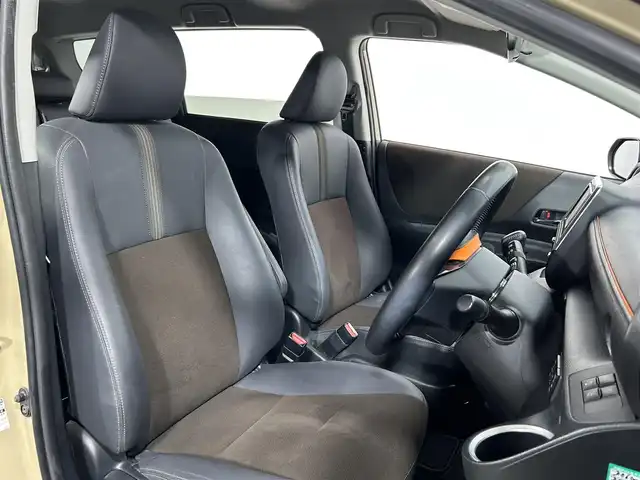 トヨタ シエンタ G クエロ 大阪府 2021(令3)年 2.1万km ベージュ 純正ナビ(フルセグ/CD再生/Bluetooth) 360カメラ ETC 両側パワースライドドア 衝突軽減 クリアランスソナー トヨタセーフティセンス 前後ドラレコ ハーフレザー