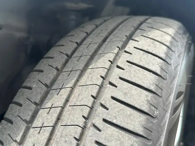 日産 ノート e－パワー メダリスト 宮城県 2016(平28)年 9.5万km ブリリアントホワイトパール エマージェンシーブレーキサポート/純正SDナビ/【CD・DVD・SD・BT・フルセグTV】/アラウンドビューモニター/純正エアロ/純正15インチAW/DriveMODE/レーンキープアラート/横滑り防止装置/ステアリングスイッチ/ウィンカーミラー/オートライト/LEDヘッドライト/フォグライト/スマートキー/ETC/フロアマット/ドアバイザー