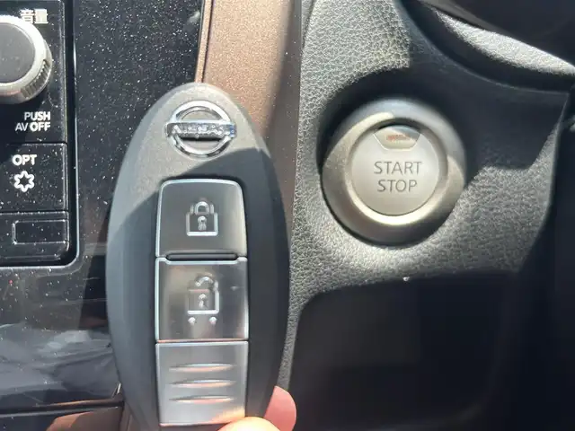 日産 ノート e－パワー メダリスト 宮城県 2016(平28)年 9.5万km ブリリアントホワイトパール エマージェンシーブレーキサポート/純正SDナビ/【CD・DVD・SD・BT・フルセグTV】/アラウンドビューモニター/純正エアロ/純正15インチAW/DriveMODE/レーンキープアラート/横滑り防止装置/ステアリングスイッチ/ウィンカーミラー/オートライト/LEDヘッドライト/フォグライト/スマートキー/ETC/フロアマット/ドアバイザー