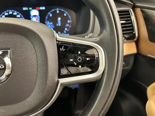 ボルボ ＸＣ９０ D5 AWD インスクリプション 岡山県 2019(令1)年 6.8万km グレー 純ナビ/Bluetooth/Applecarplay/Androidauto/ハーマンカードン/前席PWシート/シートヒータ/シートクーラ/ACC/オートブレーキホールド/ステアリングヒータ/社外レーダ/HUD/ドラレコ/後席シートヒータ/ブラウンレザー/PWテールゲート