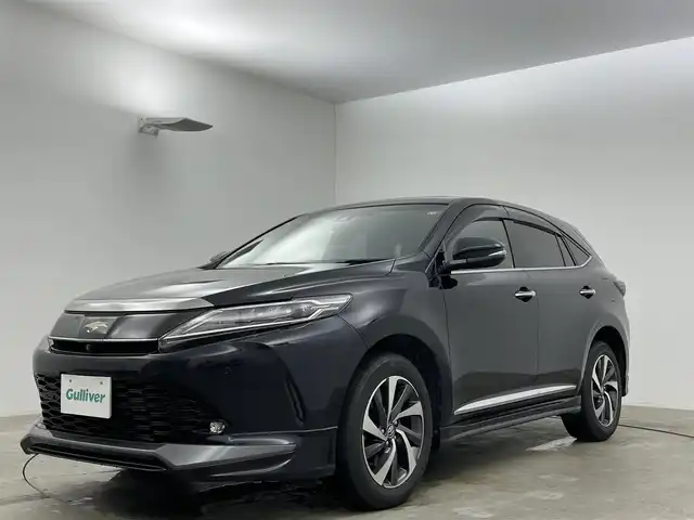 トヨタ ハリアー プログレス メタル&レザーP 岡山県 2018(平30)年 4.9万km スパークリングブラックパールクリスタルシャイン 純正9インチSDナビ/（CD/DVD/Bluetooth/フルセグ/USB）/サンルーフ/JBLサウンドシステム/衝突軽減ブレーキ/アラウンドビューモニター/レーダークルーズコントロール/ビルトインETC2.0/D/N席シートヒーター/D/N席エアシート/LEDヘッドライト/ドライブレコーダー/電動リアゲート/コーナーセンサー/パーキングアシスト/オートハイビーム/プッシュスタート/スマートキー/アイドリングストップ/純正フロアマット/新車保証書/取扱説明書/カードキー×1