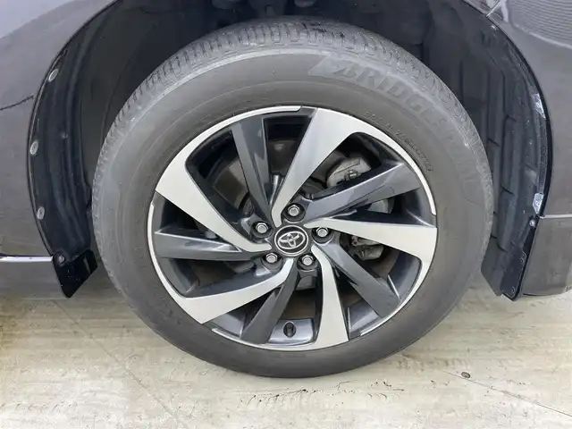 トヨタ ハリアー プログレス メタル&レザーP 岡山県 2018(平30)年 4.9万km スパークリングブラックパールクリスタルシャイン 純正9インチSDナビ/（CD/DVD/Bluetooth/フルセグ/USB）/サンルーフ/JBLサウンドシステム/衝突軽減ブレーキ/アラウンドビューモニター/レーダークルーズコントロール/ビルトインETC2.0/D/N席シートヒーター/D/N席エアシート/LEDヘッドライト/ドライブレコーダー/電動リアゲート/コーナーセンサー/パーキングアシスト/オートハイビーム/プッシュスタート/スマートキー/アイドリングストップ/純正フロアマット/新車保証書/取扱説明書/カードキー×1