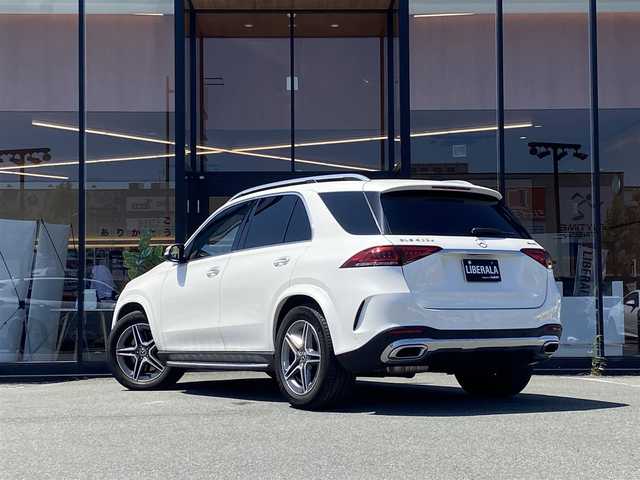 メルセデス・ベンツ ＧＬＥ４００ｄ 4MATIC スポーツ 福岡県 2021(令3)年 4万km ダイヤモンドホワイト ・サンルーフ/・アダプティブクルーズコントロール/・純正ＨＤＤナビ／ＵＳＢ／Ｂｌｕｅｔｏｏｔｈ/・全方位カメラ/・黒革シート／シートヒーター/・社外前後ドライブレコーダー/・フルセグ/・ＥＴＣ/・純正20AW/・プッシュスタート/・パーキングアシスト/・アイドリングストップ/・スマートキー/・スペアキー/・フルフラットシート/・パワーシート/・レーンキープアシスト/・オートライト/・LEDライト/・保証書/・取扱説明書