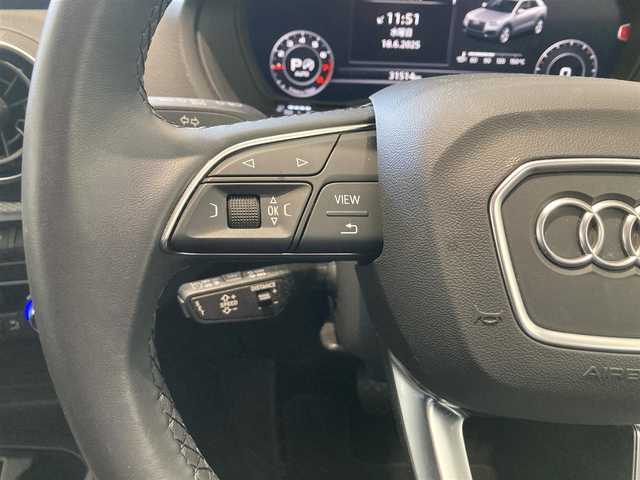 アウディ Ｑ２ 35TFSI アドバンスド 熊本県 2022(令4)年 3.2万km グレイシアホワイトメタリック ワンオーナー/純正ナビ（Bluetooth、地デジ）/バックカメラ/コーナーセンサー/シートヒーター/パワーバックドア/純正17インチアルミホイール/純正LEDヘッドライト/アイドリングストップ/ETC