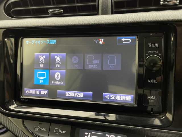 トヨタ アクア S 宮崎県 2016(平28)年 4.6万km ブラックマイカ 禁煙車/トヨタセーフティセンス/純正ナビTV/（NSZN-W64T/FMAM/Bluetooth/フルセグTV)/純正ドライブレコーダー/純正バックカメラ/純正フロアマット/プリクラッシュセーフティ/オートマチックハイビーム/レーンディパーチャーアラート/ウインカードアミラー/電動格納ミラー/オートエアコン/スマートキー/プッシュエンジンスタート/新車時保証書/取扱い説明書