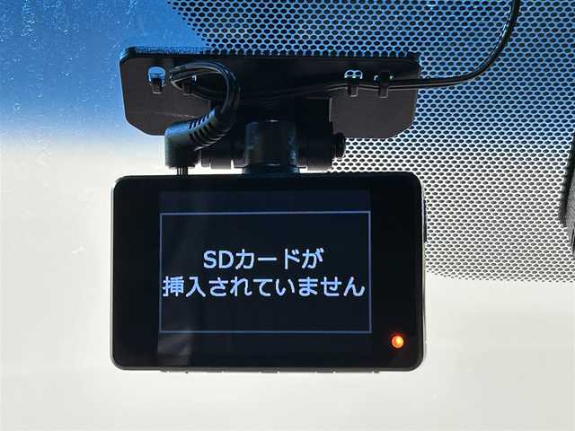 トヨタ ハリアー プレミアム 愛知県 2019(平31)年 3.7万km スパークリングブラックパールクリスタルシャイン パナソニックSDナビ（CN-RE05WD）/（Bluetooth/フルセグTV/SD/AM/FM/CD・DVD再生）/トヨタセーフティセンス　/　　-プリクラッシュセーフティ　/　　-レーンディパーチャーアラート/　　-アダプティブハイビームシステム（AHS）/　　-オートマチックハイビーム/　　-レーダークルーズコントロール（ACC)/電動バックドア　/ビルトインＥＴＣ　/D席パワーシート　/バックカメラ　/ドライブレコーダー　/ハーフレザーシート　/ＬＥＤヘッドライト　/LEDフォグランプ/クリアランスソナー/プッシュスタート/　　-スマートキー