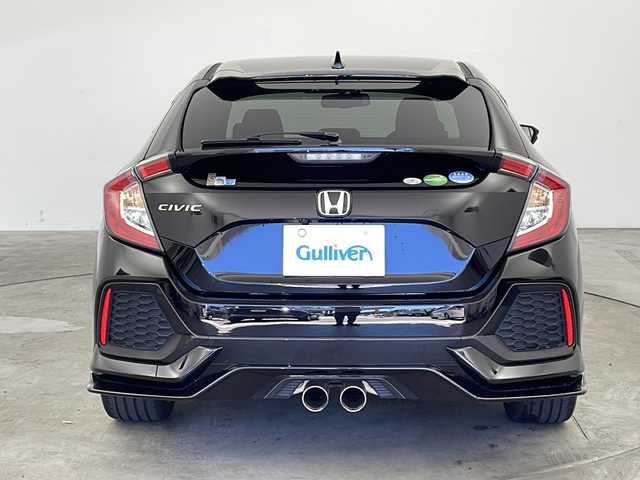 ホンダ シビック ハッチバック 兵庫県 2018(平30)年 5万km クリスタルブラックパール ・Honda SENSING/・衝突軽減ブレーキ〈CMBS〉/・渋滞追従機能付ACC〈アダプティブ・クルーズ・コントロール〉/・LKAS〈車線維持支援システム〉/・路外逸脱抑制機能/・オートハイビーム/・標識認識機能/・アジャイルハンドリングアシスト/・VSA/・EBD（電子制御制動力配分システム）付ABS/・デュアルピニオンアシストEPS/・LEDヘッドライト/・ナビ装着用スペシャルパッケージ/・ETC車載器/・純正ナビ/CD/DVD/TV/BT/・バックカメラ/・純正18インチアルミホイール/・前席シートヒーター/・パドルシフト/・アイドリングストップ