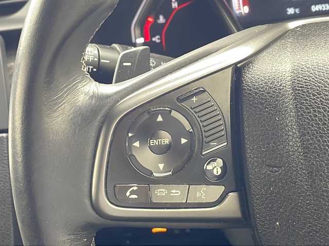ホンダ シビック ハッチバック 兵庫県 2018(平30)年 5万km クリスタルブラックパール ・Honda SENSING/・衝突軽減ブレーキ〈CMBS〉/・渋滞追従機能付ACC〈アダプティブ・クルーズ・コントロール〉/・LKAS〈車線維持支援システム〉/・路外逸脱抑制機能/・オートハイビーム/・標識認識機能/・アジャイルハンドリングアシスト/・VSA/・EBD（電子制御制動力配分システム）付ABS/・デュアルピニオンアシストEPS/・LEDヘッドライト/・ナビ装着用スペシャルパッケージ/・ETC車載器/・純正ナビ/CD/DVD/TV/BT/・バックカメラ/・純正18インチアルミホイール/・前席シートヒーター/・パドルシフト/・アイドリングストップ