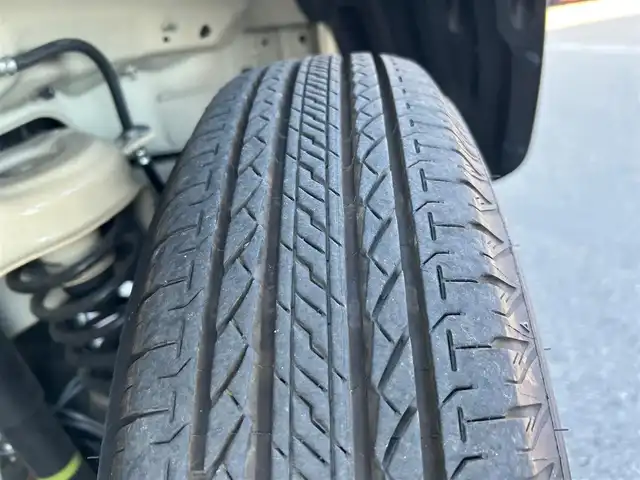 スズキ ジムニー XC 宮城県 2024(令6)年 0.7万km シフォンアイボリーM セーフティサポート/・デュアルセンサーブレーキサポート/・誤発進抑制機能/・車線逸脱警報機能/・ふらつき警報機能/・先行車発進お知らせ機能/・標識認識機能/・ハイブームアシスト/社外ディスプレイオーディオ/　(アップルカープレイ・アンドロイドオート)/ETC/クルーズコントロール/前席シートヒーター/LEDヘッドライト/スマートキー×２/純正16インチアルミホイール/新車時保証書/取扱説明書