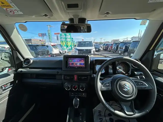 スズキ ジムニー XC 宮城県 2024(令6)年 0.7万km シフォンアイボリーM セーフティサポート/・デュアルセンサーブレーキサポート/・誤発進抑制機能/・車線逸脱警報機能/・ふらつき警報機能/・先行車発進お知らせ機能/・標識認識機能/・ハイブームアシスト/社外ディスプレイオーディオ/　(アップルカープレイ・アンドロイドオート)/ETC/クルーズコントロール/前席シートヒーター/LEDヘッドライト/スマートキー×２/純正16インチアルミホイール/新車時保証書/取扱説明書