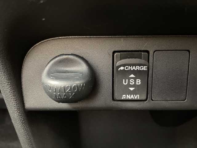 ダイハツ ムーヴ キャンバス X メイクアップ リミテッド SAⅢ 道東・釧路十勝 2018(平30)年 5.2万km パールホワイトⅢ/ナチュラルベージュマイカメタリック 2トーン ・4WD /スマートアシスト/・純正ナビ/・BT/DVD/CD/SD/フルセグ/・パノラマモニター/・両側パワースライドドア/・オートライト/・オートマチックハイビーム/・革調シートカバー/・スマートキー/・プッシュスタート/・アイドリングストップ