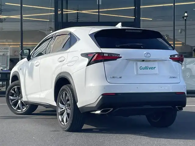 レクサス ＮＸ 200t Fスポーツ 茨城県 2015(平27)年 8.6万km ホワイトノーヴァガラスフレーク 純正ナビ/【AM・FM・CD・DVD・SD・USB・BT・TV・VTR・AUX】/シートヒーター/エアシート/パワーシート/シートメモリ/ステアリングヒーター/クルコン/ETC/Bカメラ/左サイドカメラ/アイドリングストップ/ブレーキホールド/パドルシフト/電動リア/前後ドラレコ/前後コーナーセンサー