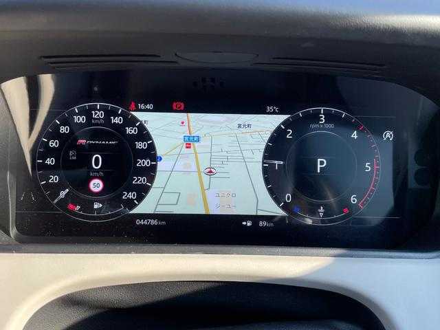 ランドローバー レンジローバーヴェラール Rダイナミック SE 180PS 埼玉県 2018(平30)年 4.5万km パール 白革シート　/パノラマサンルーフ　/メリディアンサウンド　/Ｆシートヒーター　/パワーリアゲート　/ＡＣＣ　/ブラインドスポットモニター　/全周囲カメラ　/ハイスピードエマージェンシーブレーキ　/パーキングアシスト　/ＥＴＣ