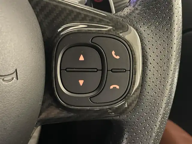 アバルト ５９５ コンペティツィオーネ 静岡県 2020(令2)年 2.6万km 白 半革　/ＣａｒＰｌａｙ　/ブレンボレッドキャリパー　/ＥＴＣ　/ＨＩＤ　/純正１７ＡＷ　/バックカメラ　/社外前後ドライブレコーダー　/パドルシフト　/コーナーセンサー　/社外ドアバイザー　/リモコンキー
