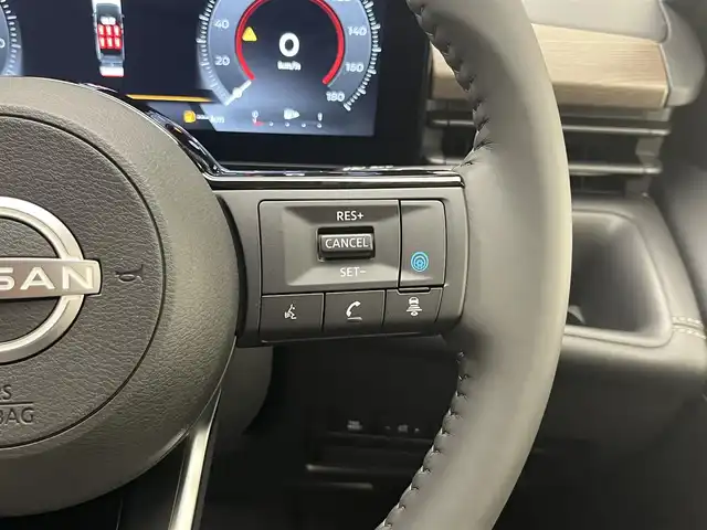 日産 セレナ e－パワー ハイウェイスター V 滋賀県 2025(令7)年 0.1千km プリズムホワイト 登録済未使用車/純正12.3インチメモリーナビ/【Bluetooth/フルセグ/Apple Car pay/Android Auto】/全方位カメラ/インテリジェント ルームミラー/アドバンスドドライブアシストディスプレイ/両側パワースライドドア/インテリジェント アラウンドビューモニター/統合型インターフェースディスプレイ/プロパイロット/追従クルーズコントロール/BSM/コーナーセンサー/アダプティブLEDヘッドライトシステム/ドライブレコーダー（前後セット）/純正16AW/電子パーキングブレーキ/ETC2.0ユニット