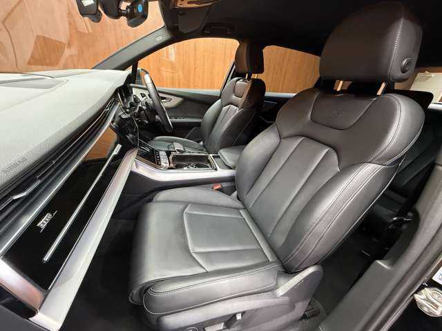 アウディ Ｑ７ 45TFSIクワトロアダプティブエアサスペンション 千葉県 2020(令2)年 2.5万km 黒 ７シーターＰＫＧ　/黒革　/ＡＣＣ　/ＨＵＤ　/ナビ　/ＣａｒＰｌａｙ　/ＴＶ　/３６０°/マトリクスＬＥＤ　/バーチャルコックピット　/シートＨ　/電動リアゲート　/衝突軽減Ｂ　/ＢＳＭ　/ＬＫＡ　/純正２１インチＡＷ