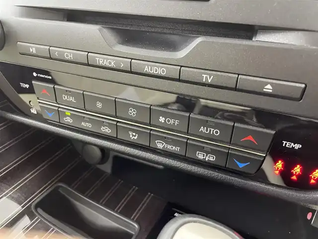 レクサス ＲＸ 450h バージョンL 群馬県 2021(令3)年 4.1万km グラファイトブラックガラスフレーク ムーンルーフ/アダプティブハイビーム/ヘッドランプクリーナー/－－－－－－－－－－－－－－－－/ムーンルーフ　モデリスタエアロ　純正１２．３インチナビ　パノラミックビューモニター　全席パワーシート　シートヒーター　シートベンチレーション　三眼ＬＥＤヘッドライト　ＢＳＭ　ドライブレコーダー　禁煙
