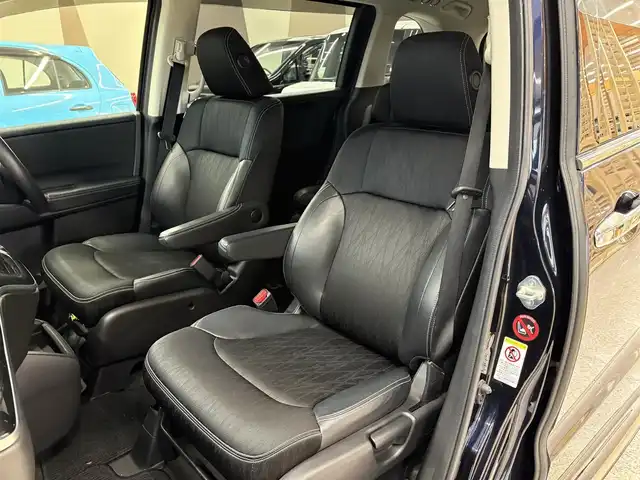 ホンダ オデッセイ アブソルート 高知県 2013(平25)年 10.3万km プレミアムヴィーナスブラックP (株)IDOMが運営する【じしゃロン高知店】の自社ローン専用車両になります。こちらは現金またはオートローンご利用時の価格です。自社ローンご希望の方は別途その旨お申付け下さい