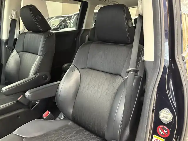 ホンダ オデッセイ アブソルート 高知県 2013(平25)年 10.3万km プレミアムヴィーナスブラックP (株)IDOMが運営する【じしゃロン高知店】の自社ローン専用車両になります。こちらは現金またはオートローンご利用時の価格です。自社ローンご希望の方は別途その旨お申付け下さい